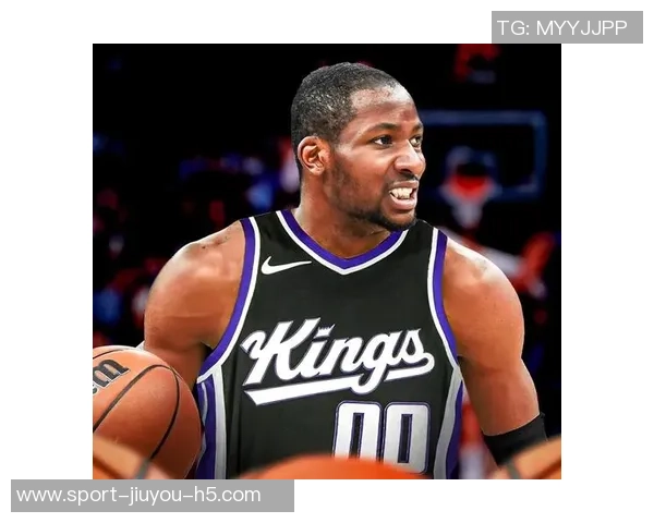 克拉克斯顿全能表现助球队取胜18分10板6助2断3帽展现实力 克拉克斯顿全能表现助球队取胜18分10板6助2断3帽展现实力